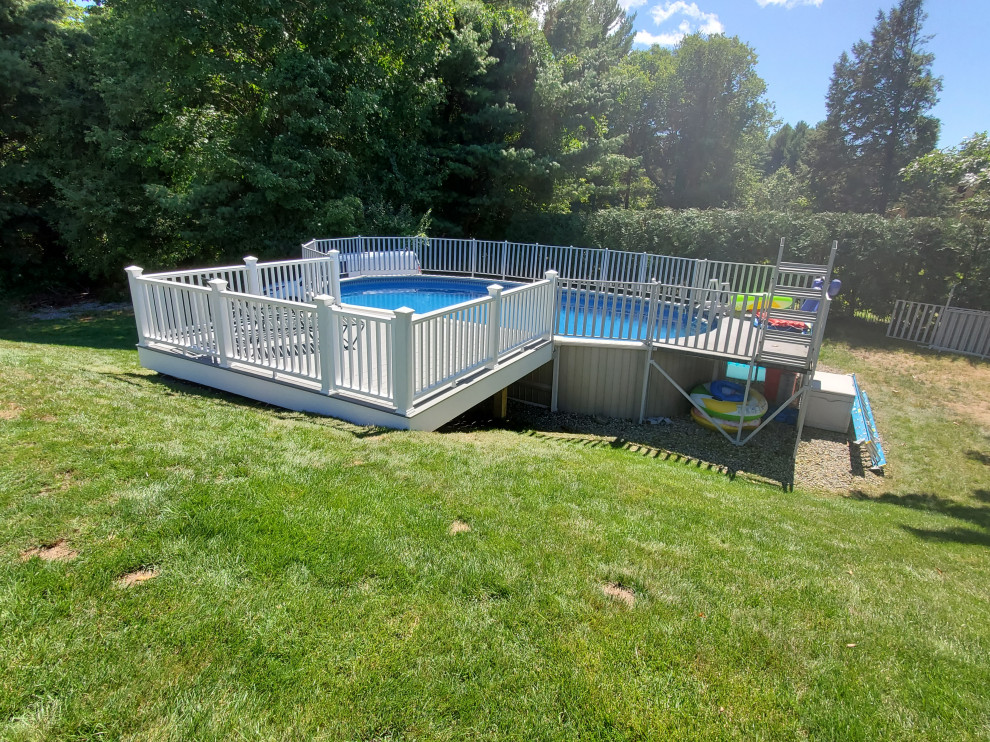 Modern Pool Deck