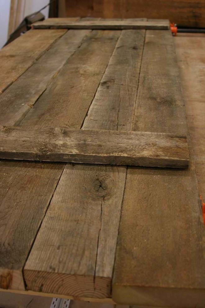 Entryway - rustic entryway idea