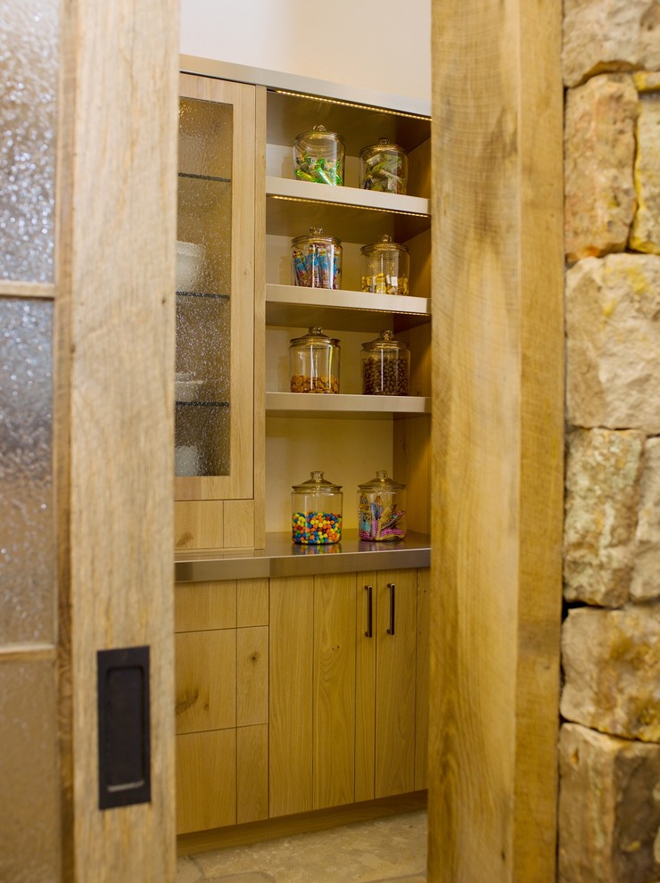 Kitchen - rustic kitchen idea in Denver