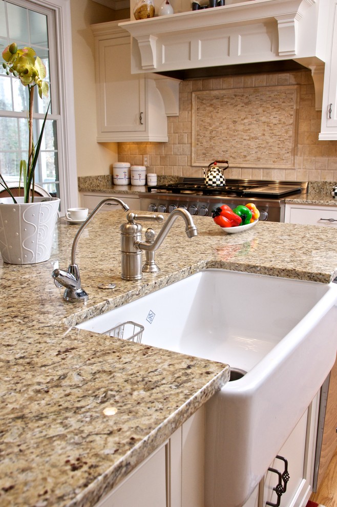 115 Edn Cream Kitchen