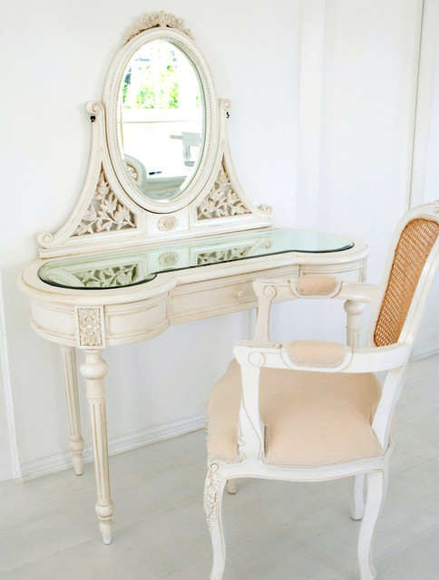 Artspace shabby-chic-style