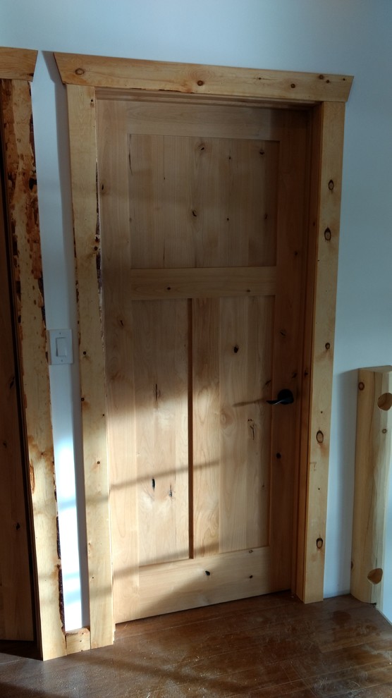 Inspiration for a rustic home design remodel in Chicago
