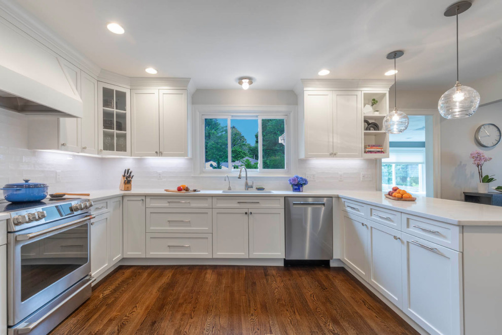 Kitchen - kitchen idea in Boston