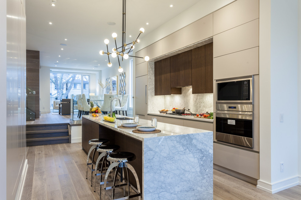 Contemporary kitchen in Toronto.