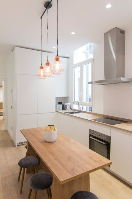 Reforma Integral: Piso compartido de 5 dormitorios. scandinavian-kitchen