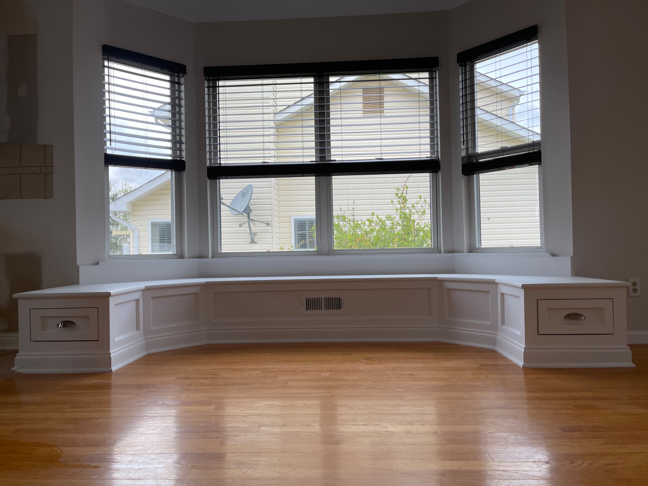 Custom window bench , IF YOU AN DREAM IT WE CAN BUILD IT