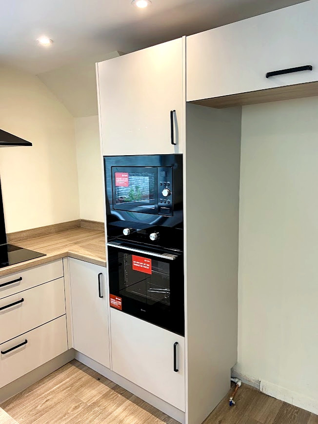 The Melton Mowbray Kitchen - Nola - RRP £16,500 - Luxe Price £14,000