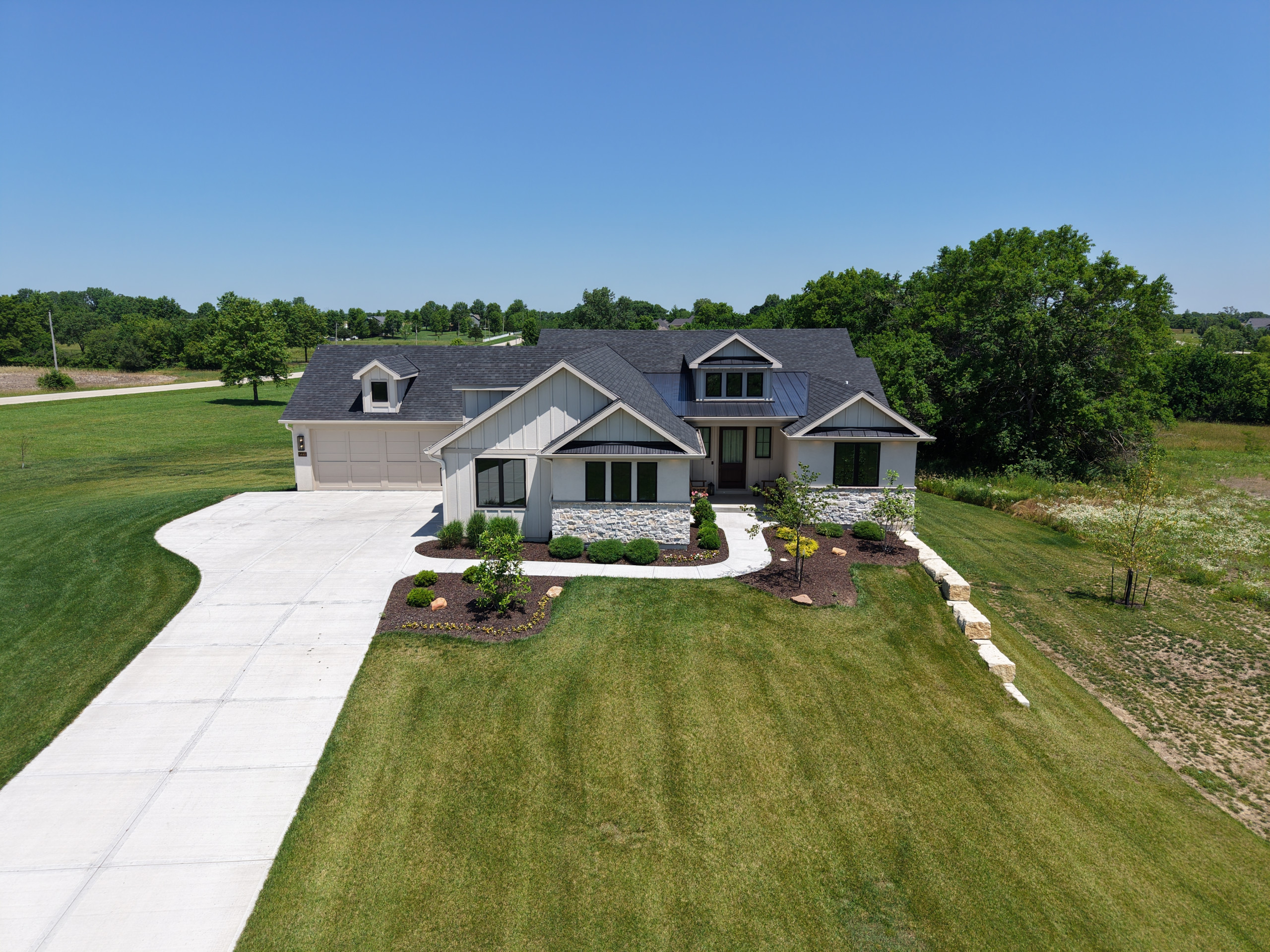 Oakleaf Ridge Estates, Lot 11, Custom Build