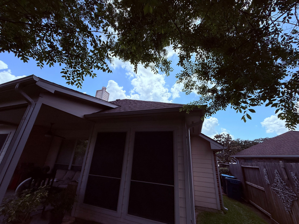 AD1807 - Gutter Installation & Paint Re-Fresh