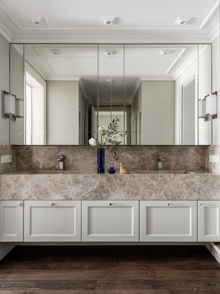 Светлая квартира для ценителей искусства в Москве 120 кв.м.