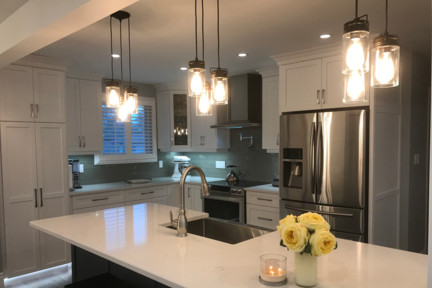 Kitchen - transitional kitchen idea