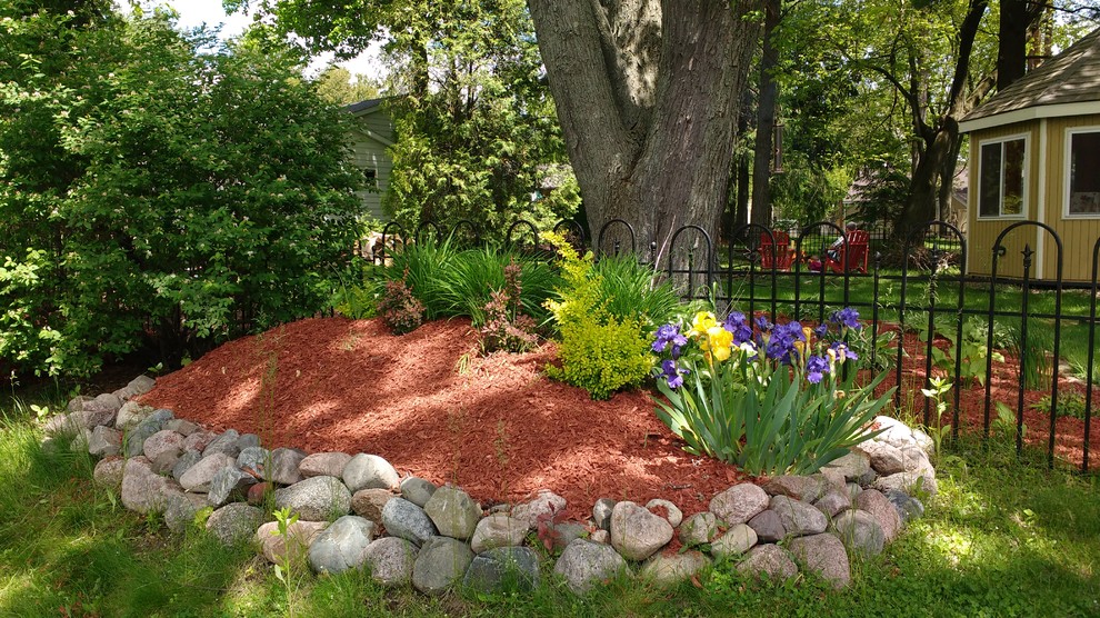 Raised mulch bed.