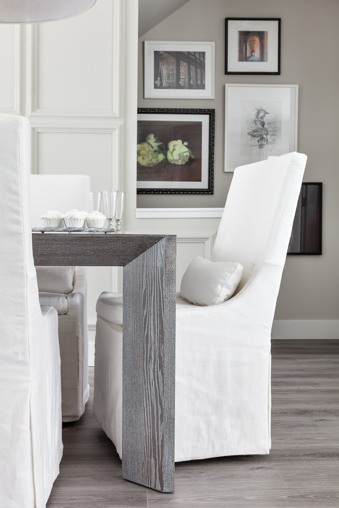 Example of a transitional home design design in Vancouver
