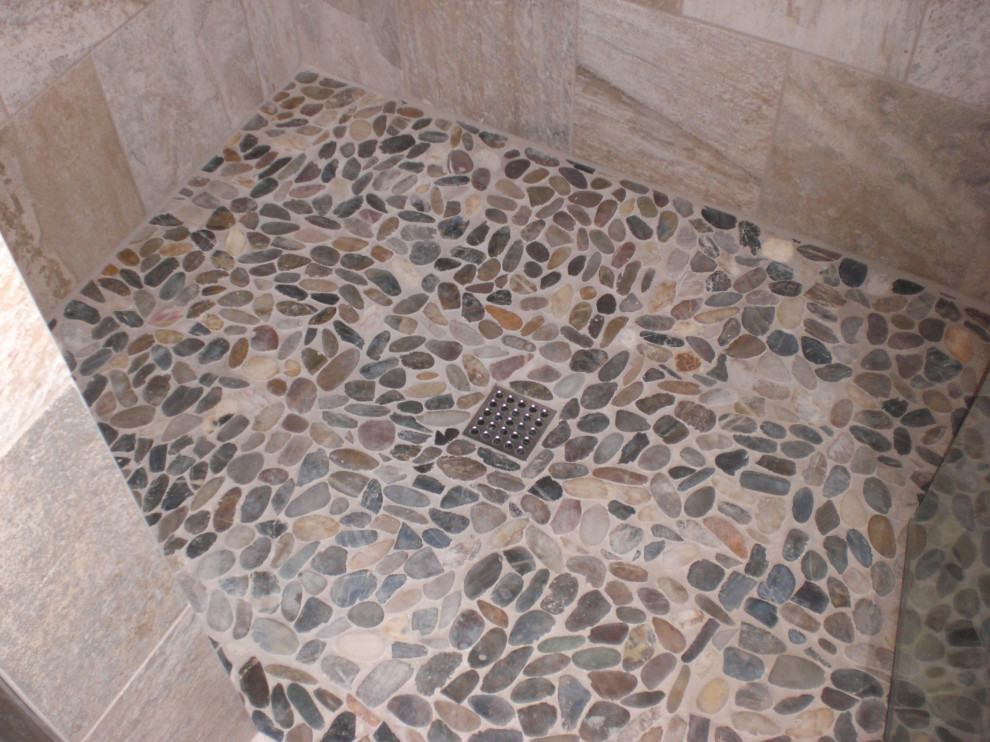 Inspiration for a timeless bathroom remodel in Phoenix