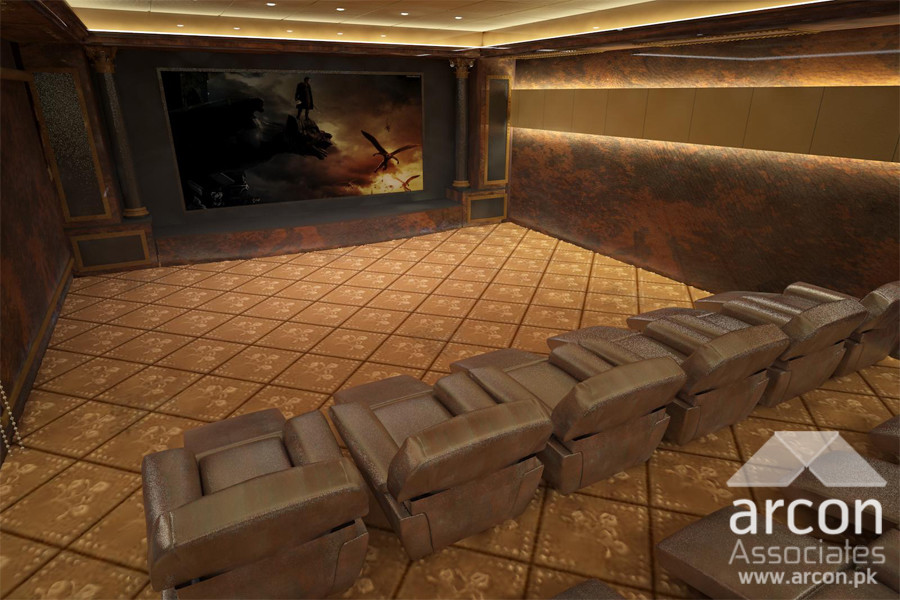 Exemple d'une grande salle de cinéma fermée avec un mur marron, un sol en marbre et un téléviseur fixé au mur.