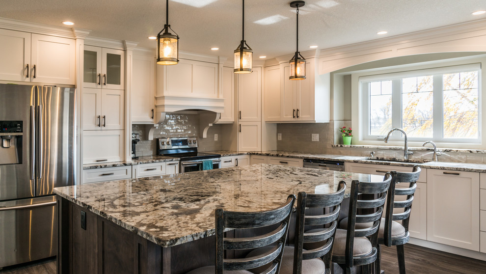 Transitional kitchen photo in Calgary
