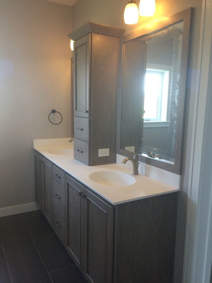 Inspiration for an eclectic home design remodel in Cedar Rapids