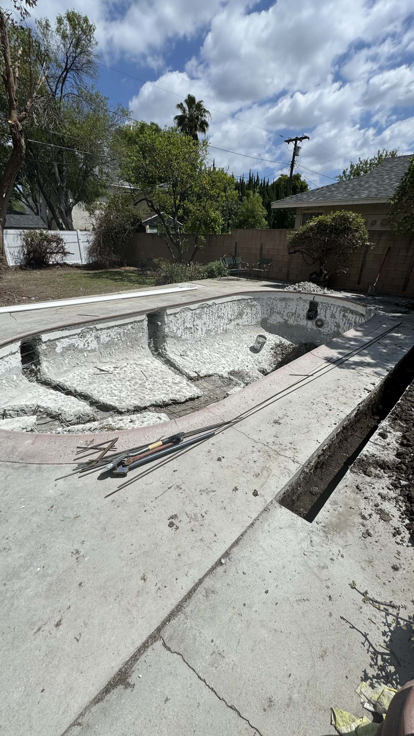 Reseda - Complete pool repair and renovation