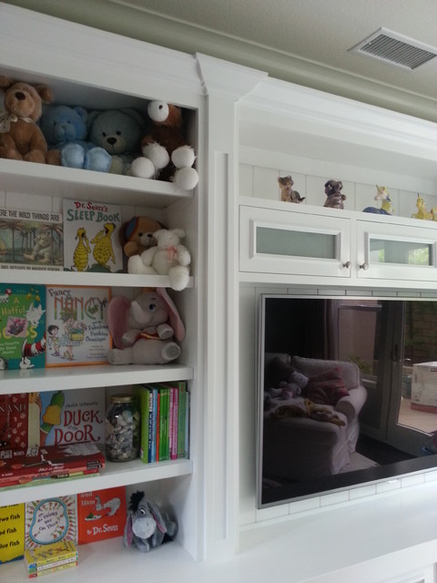 Entertainment Centers and Wall Units klassisch-wohnzimmer