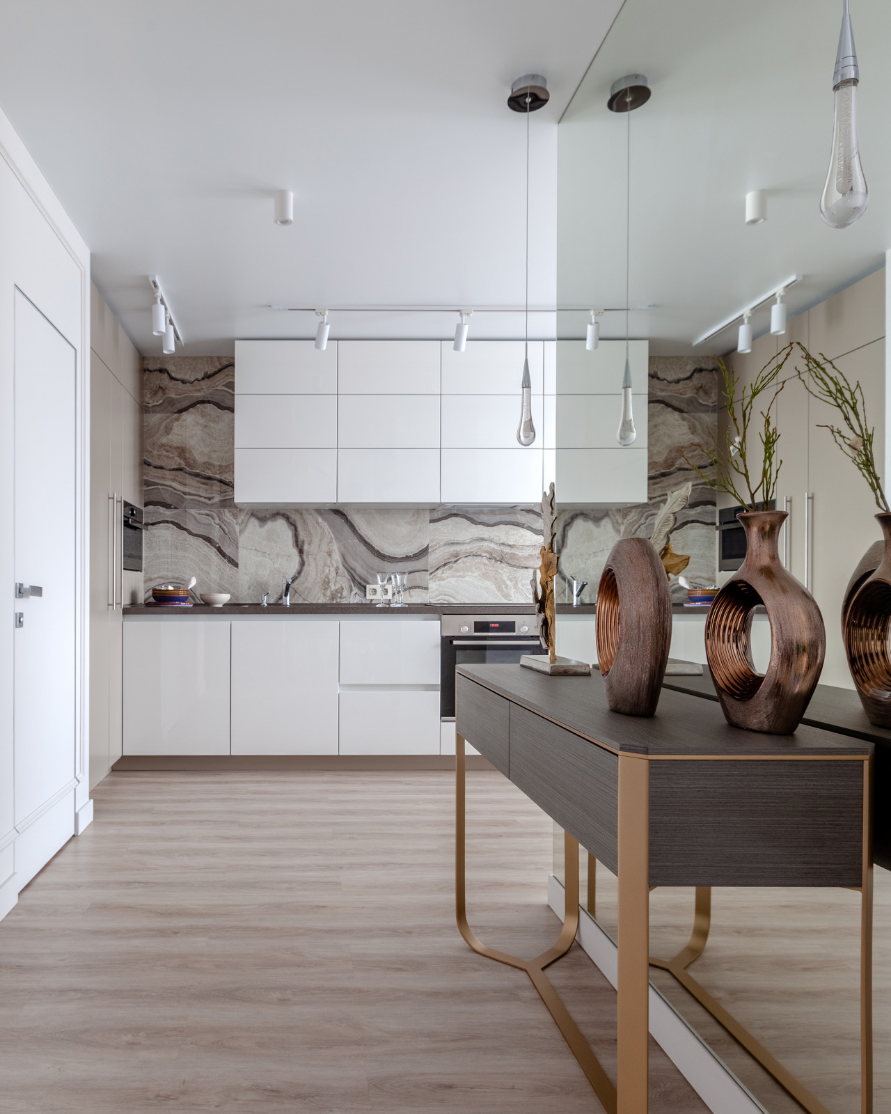 Дизайн-проект пентхауса в ЖК Европейский берег с высотой потолка 5,8 м.