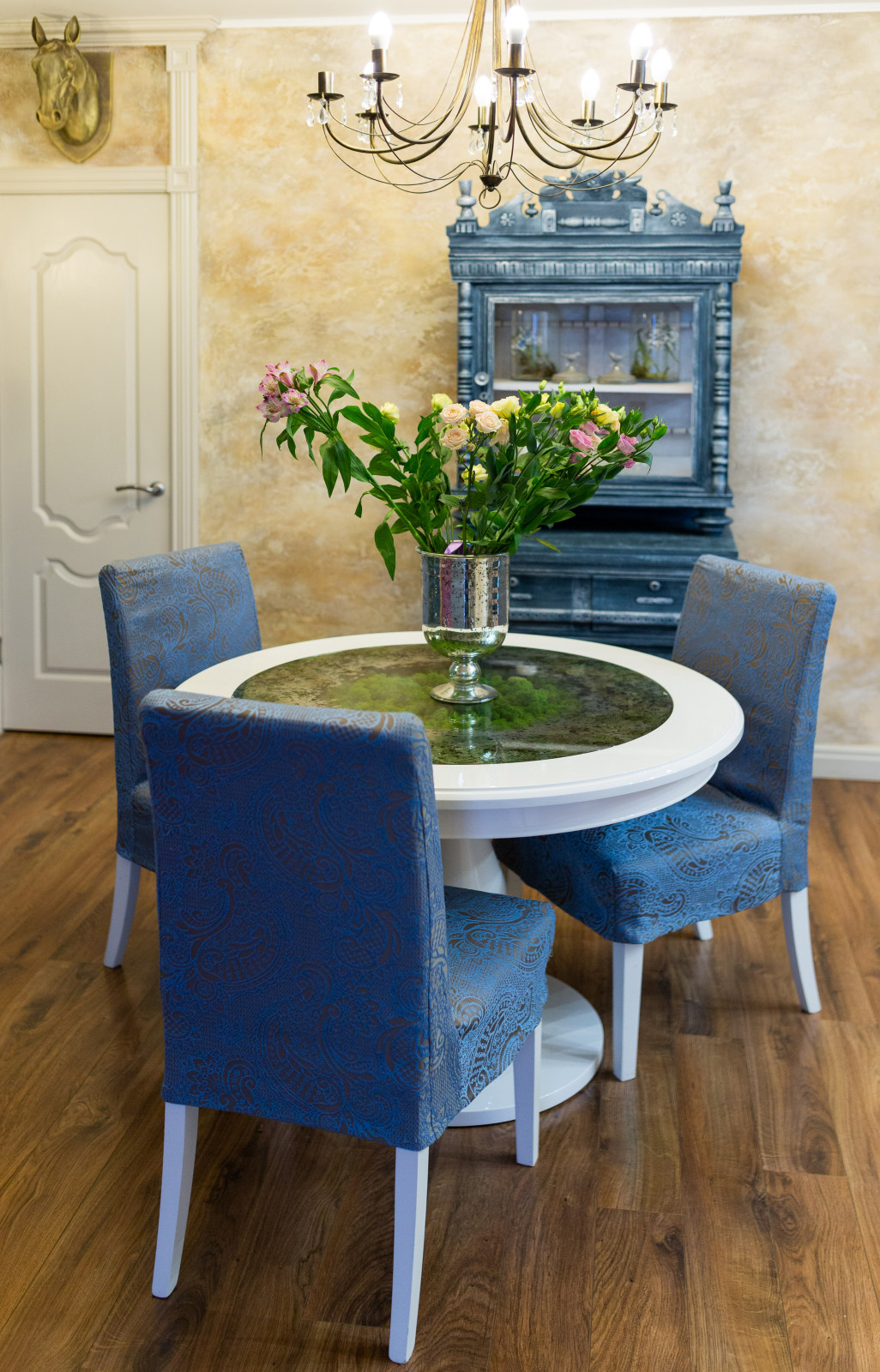 Живописный интерьер