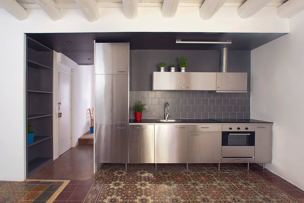 Inspiration for an eclectic kitchen in Barcelona.