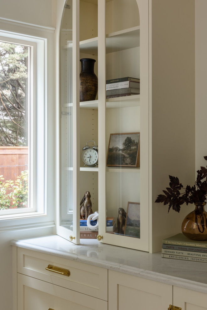 Home design - transitional home design idea in Seattle