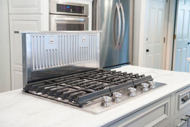 Downdraft Vent System In Transitional Kitchen Island