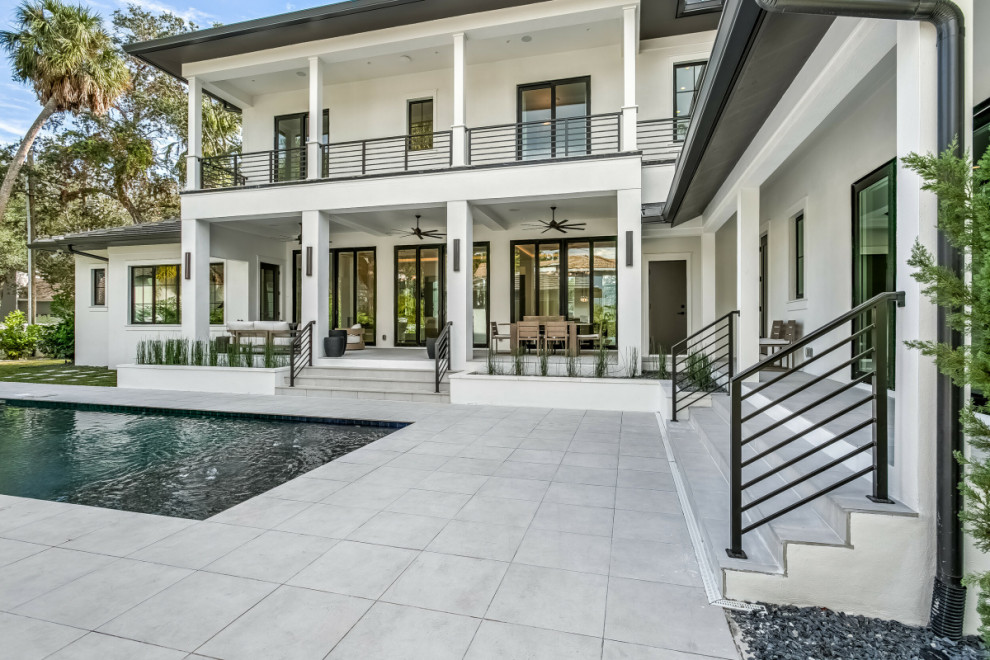 Key West-Style Modern Pool Home