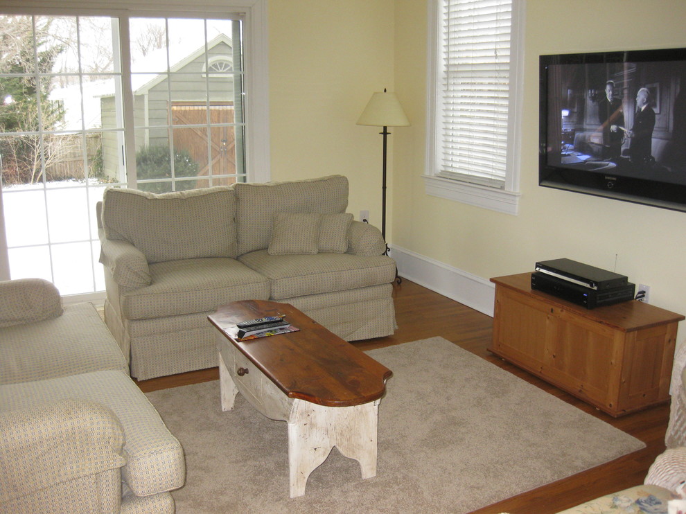 What can I put under Wall Tv