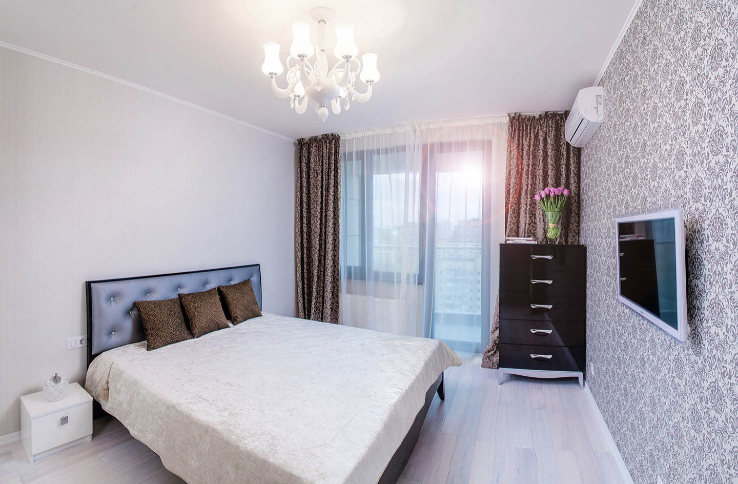 Две спальни в 92 метрах