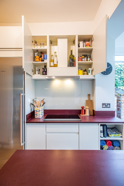 Compact Kitchen with Colour contemporary-koek