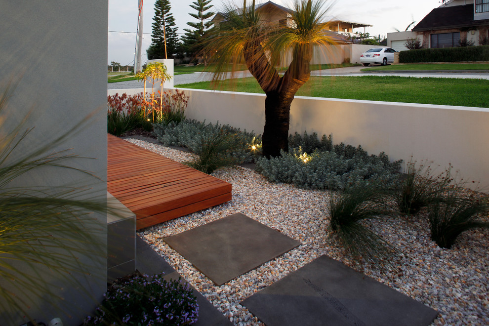 Inspiration for a modern garden in Perth.