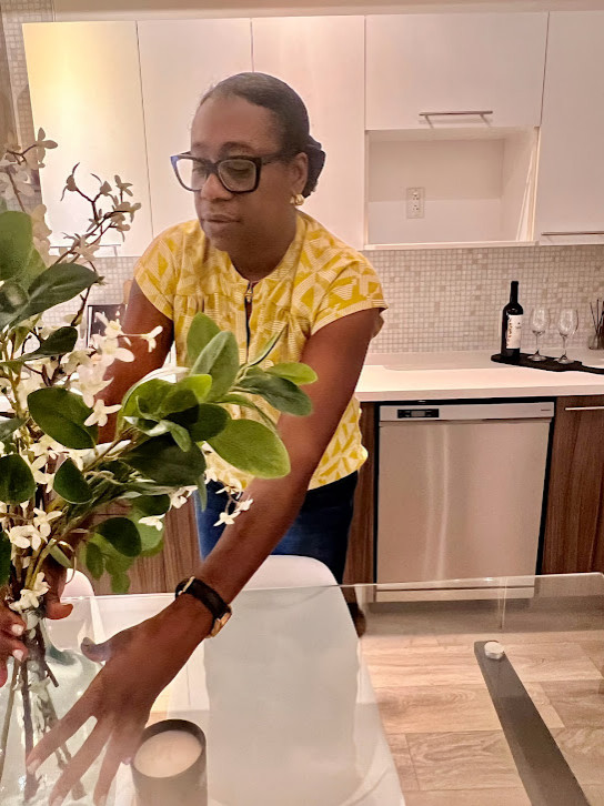 HOME STAGING EXPRESS