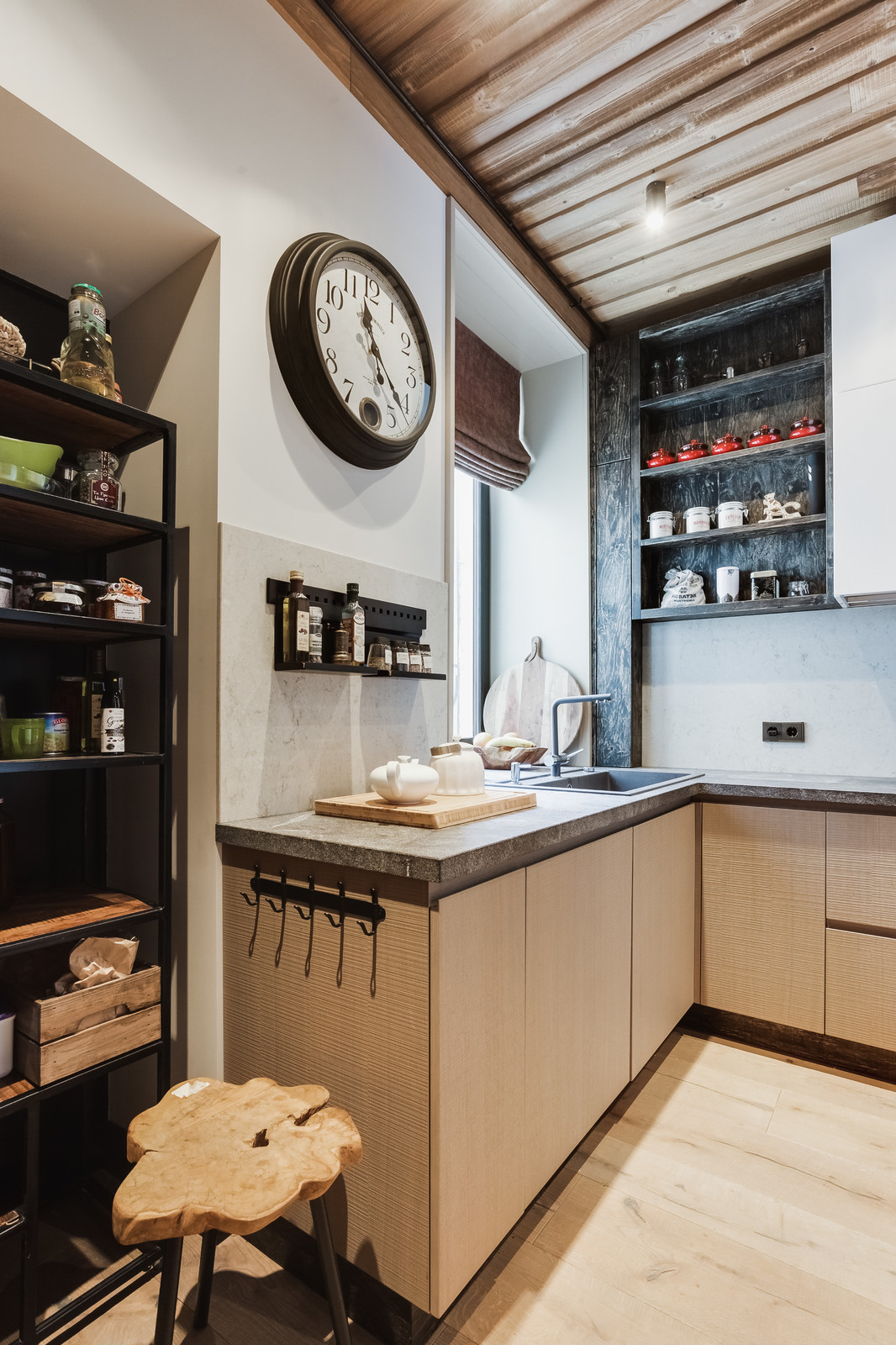 Необычное сочетание березы Old legno naturale, структурного шпона и эмали