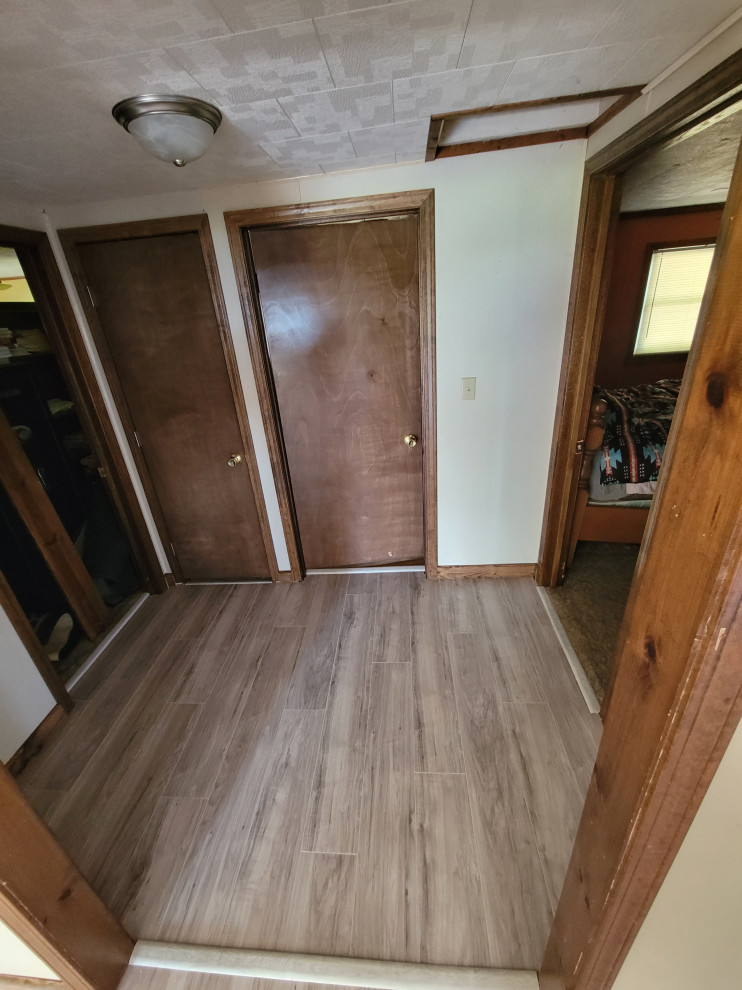 Cove View Dr Floor