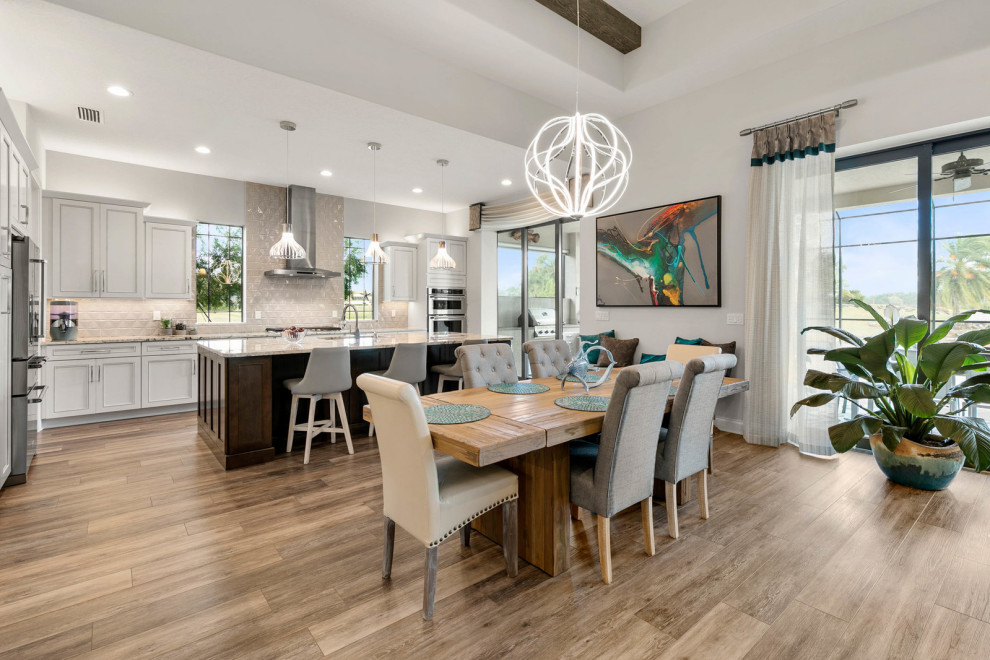Design ideas for a transitional dining room in Orlando.