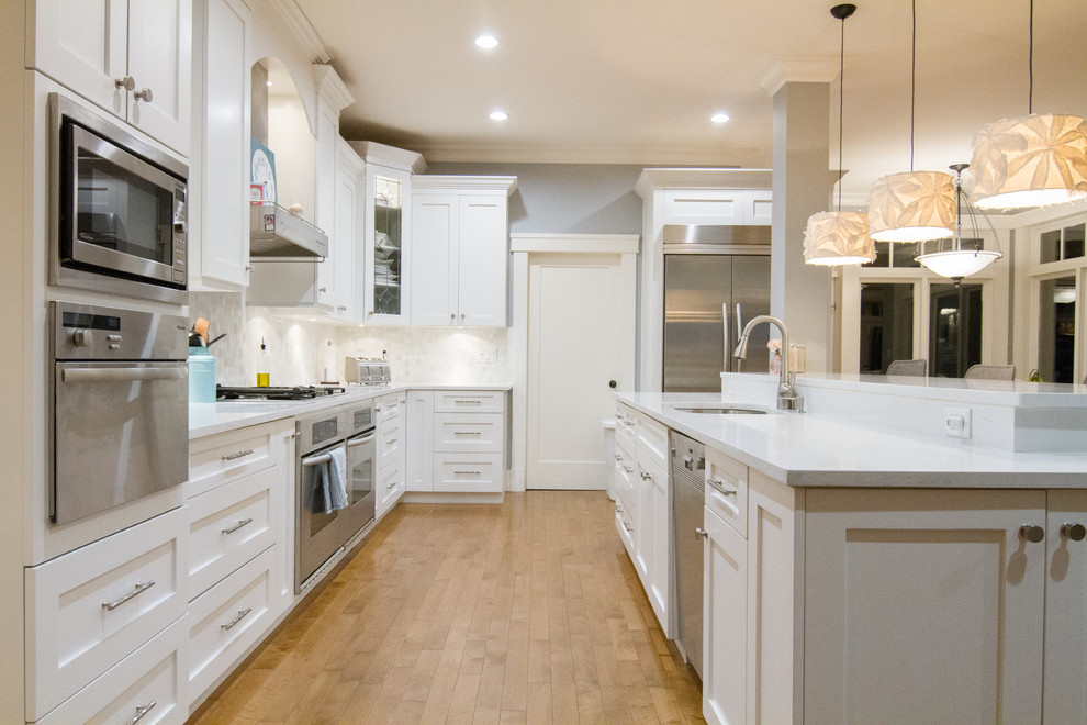 North Vancouver Kitchen Makeover - Contemporary - Vancouver - by