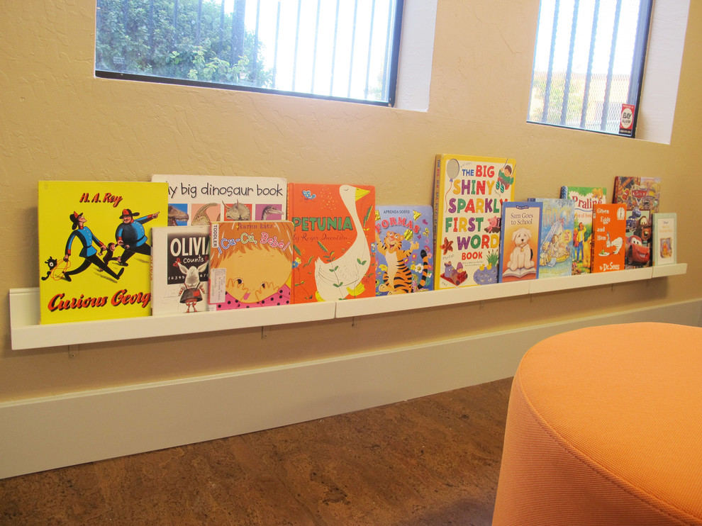 Photo of a contemporary kids' room for kids 4-10 years old in San Francisco with cork floors.