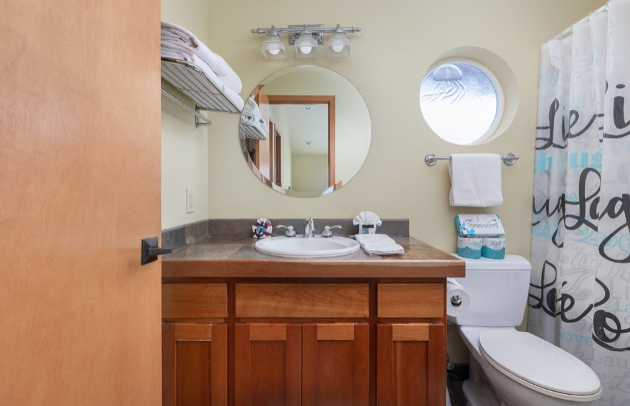 "Beach Me" Lincoln City, OR Short-term Rental Remodel