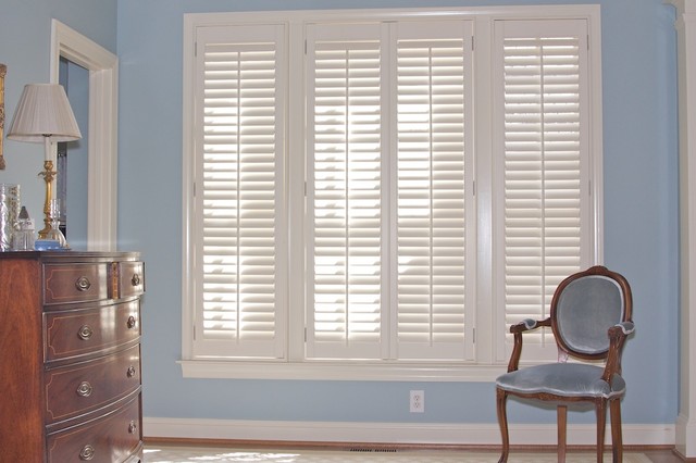 Traditional Plantation Shutters With 2 1 2 Louvers