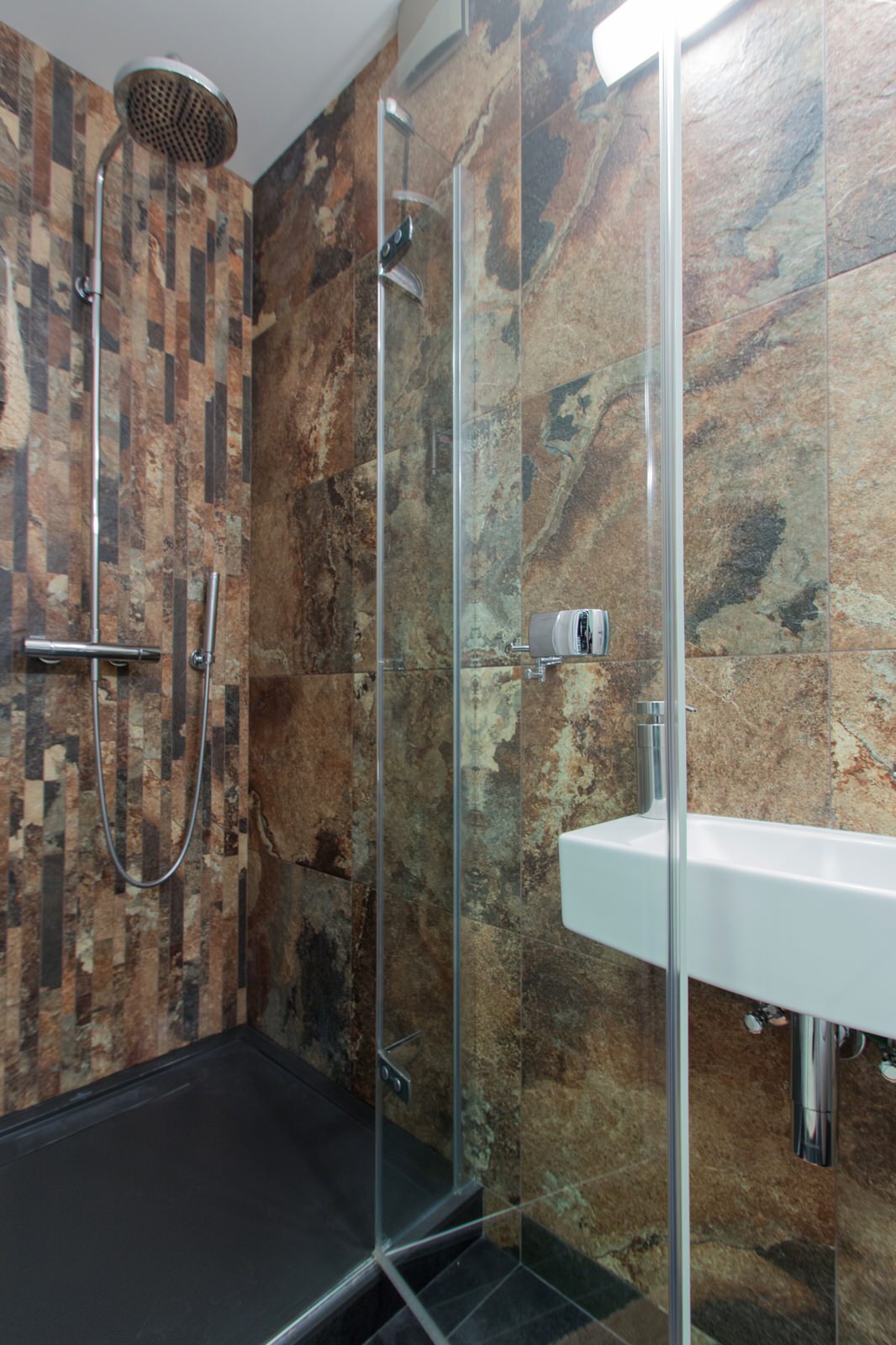 Современная квартира студия в Москве