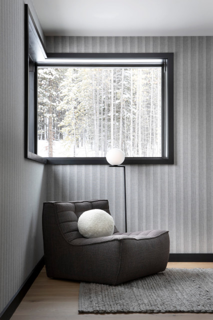 Hillside scandinavian-bedroom