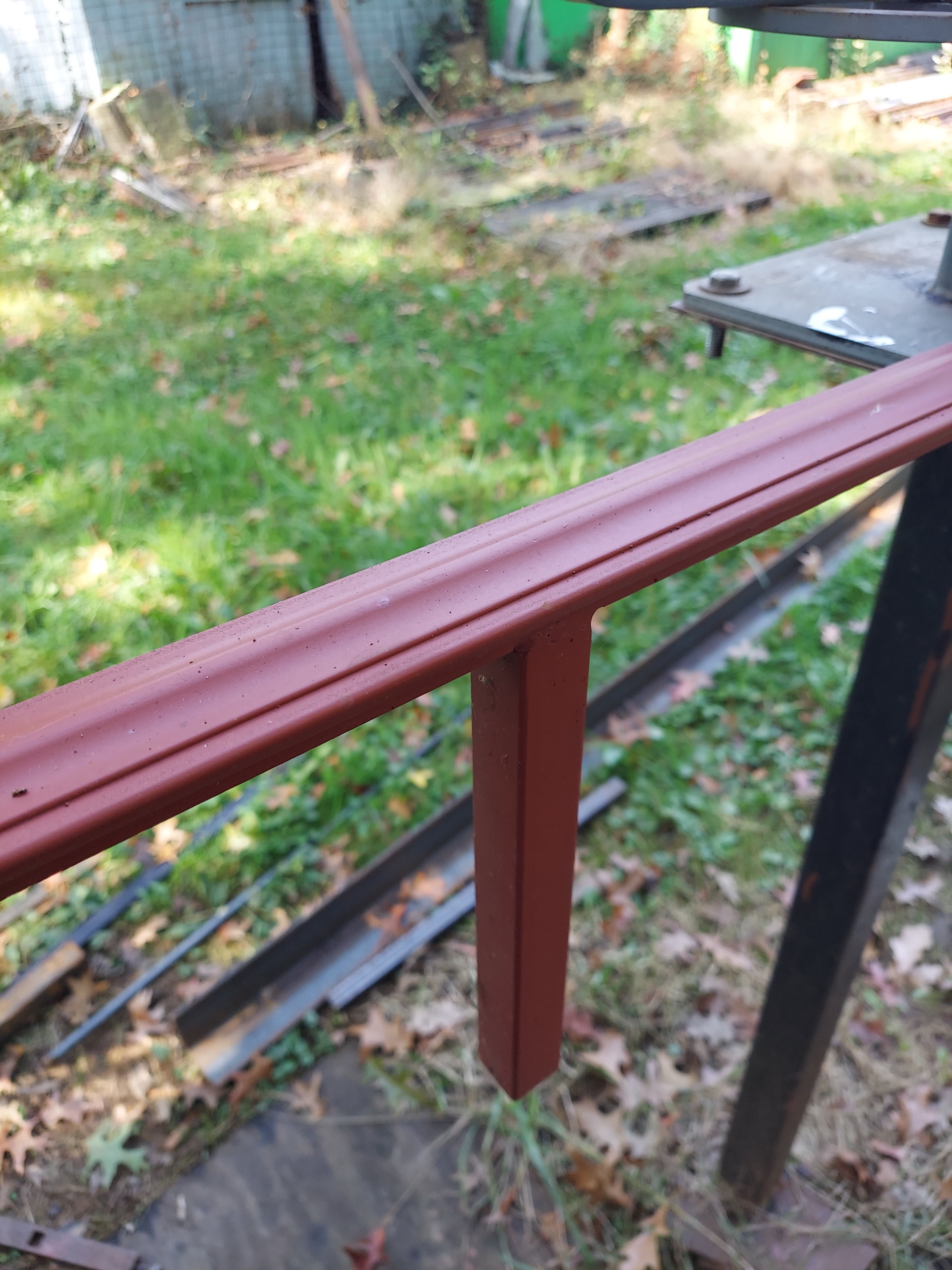 Base coat: anti-rust primer