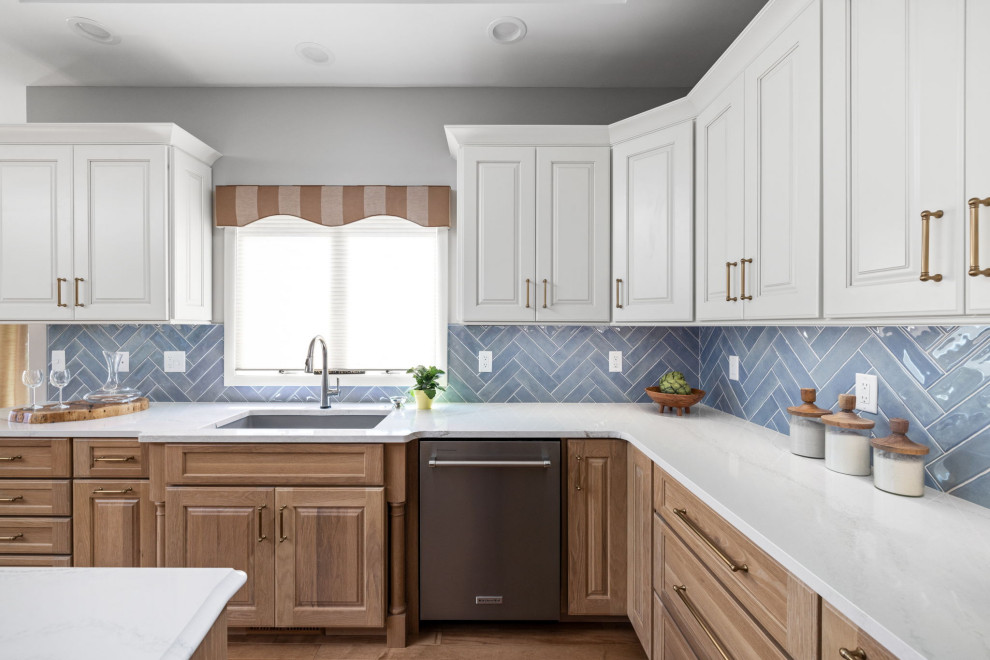 Example of a transitional home design design in Indianapolis