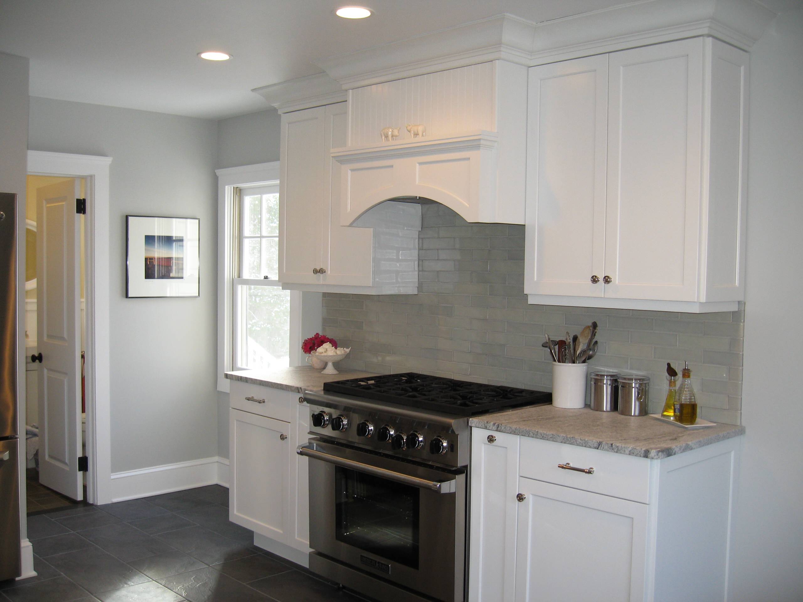 Transitional White Kitchen