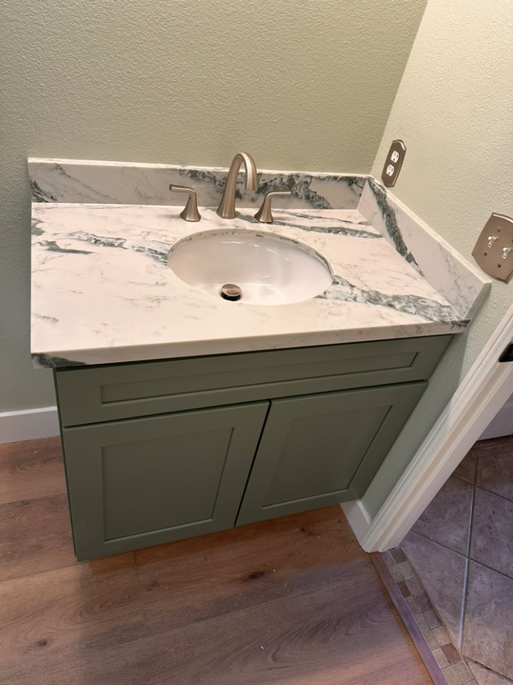 Vanity / LVP install
