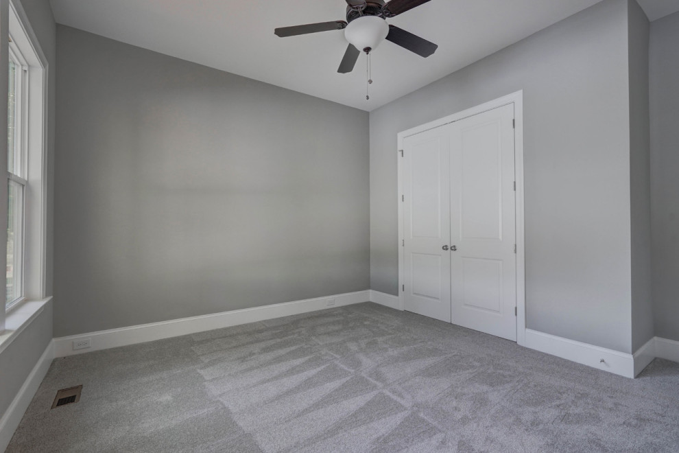 Transitional home design photo in Charlotte