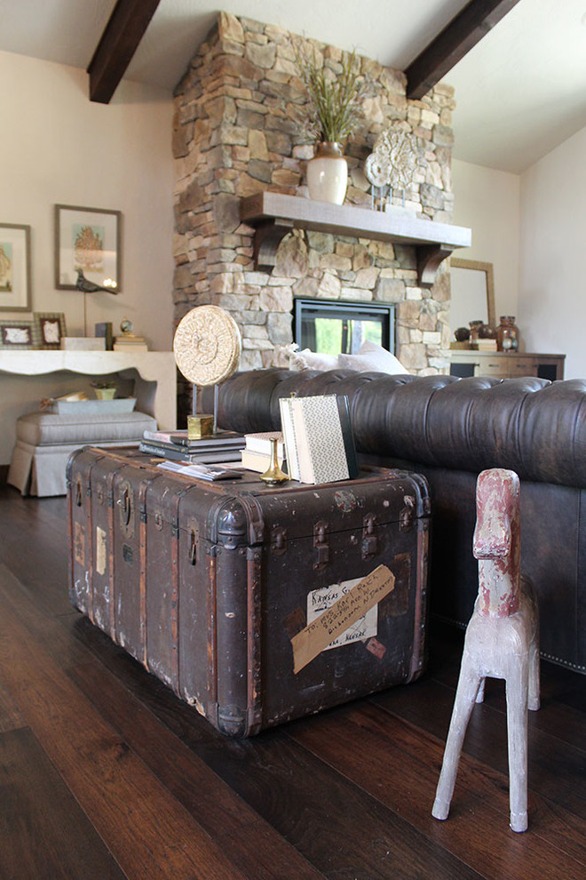 Coeur d'Alene, Idaho Farmhouse Living Room - Rustic ...