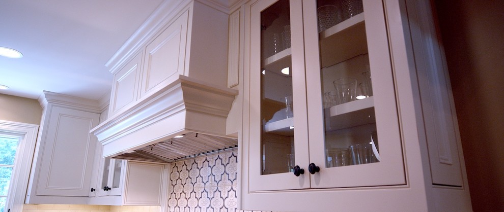 Home design - large transitional home design idea in Cincinnati